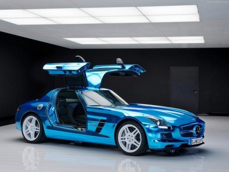 Mercedes-Benz-SLS-AMG-Electric-Drive Blue