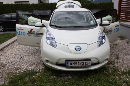 Nissan Leaf offene Türen