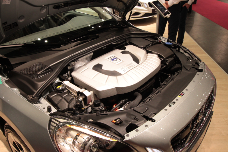 Vienna Autoshow 2013 Volvo V60 Diesel Plug in Hybrid Motor