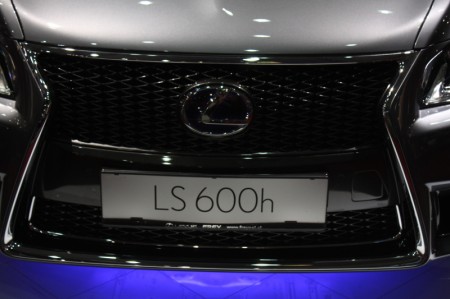 Vienna Autoshow 2013 Lexus LS 600h 