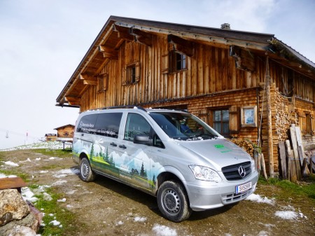 Mercedes-Benz Vito 4x4 vor Huette 1