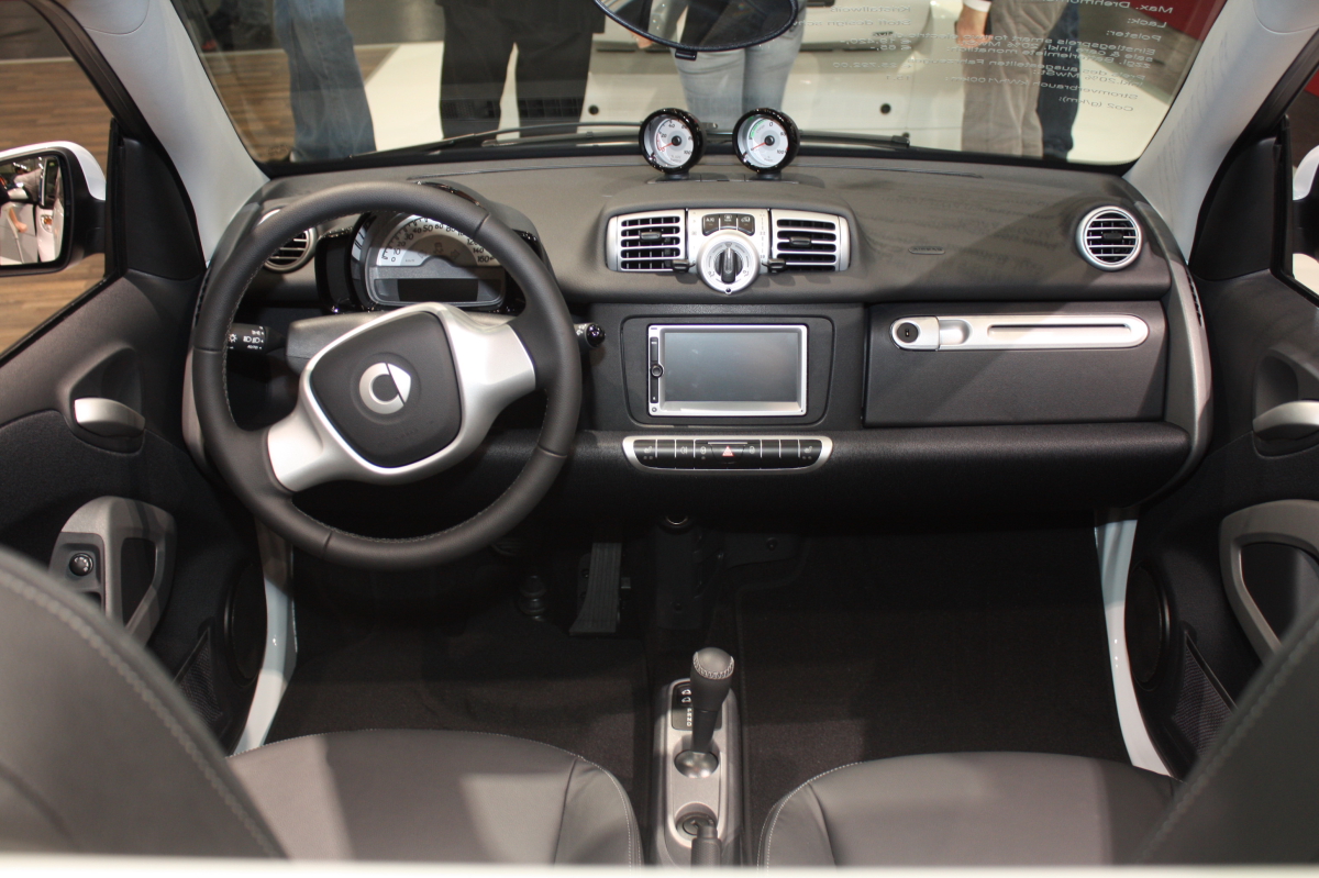 Vienna Autoshow 2014 smart fortwo cabrio electric drive ed Innenraum