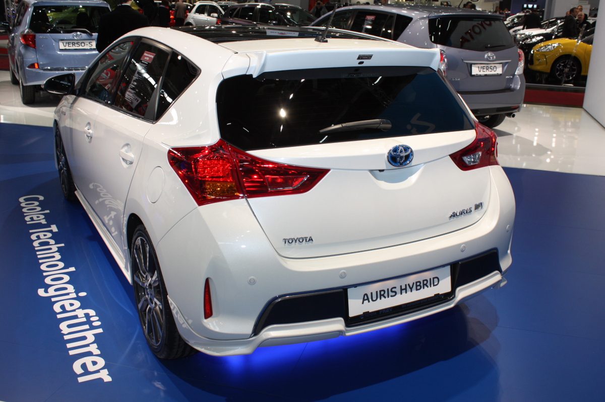 Vienna Autoshow 2014 Toyota Auris Hybrid