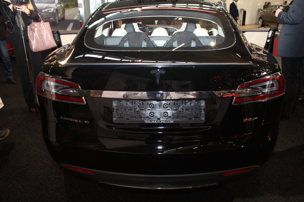 Vienna Autoshow 2014 Tesla