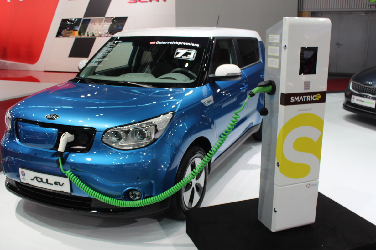 Vienna Autoshow 2015 Kia Soul EV Eco Hybrid